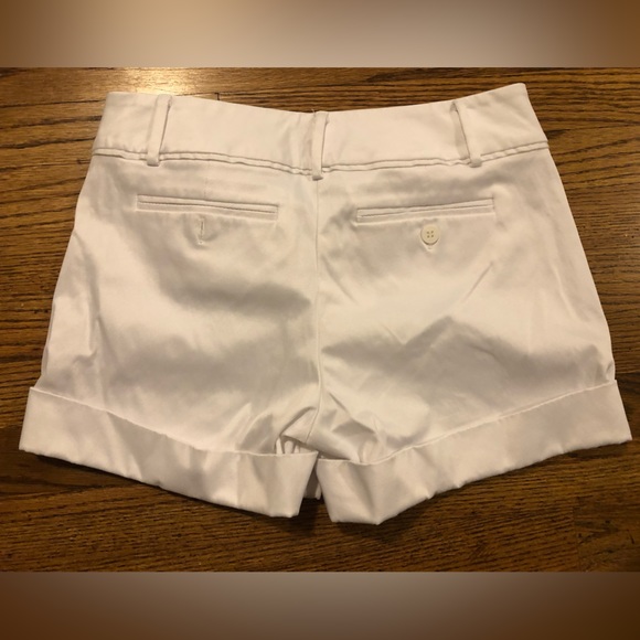 New York and Co white shorts - Picture 2 of 3